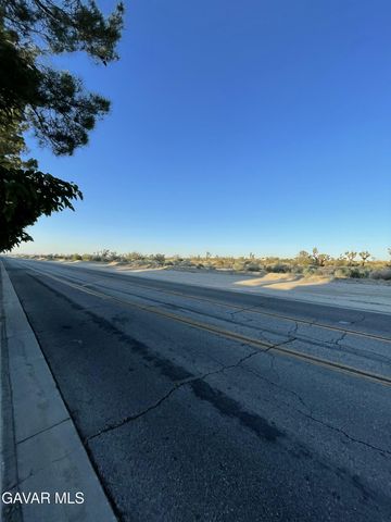 55th Ste Vic Avenue R Ste, Palmdale, CA 93550