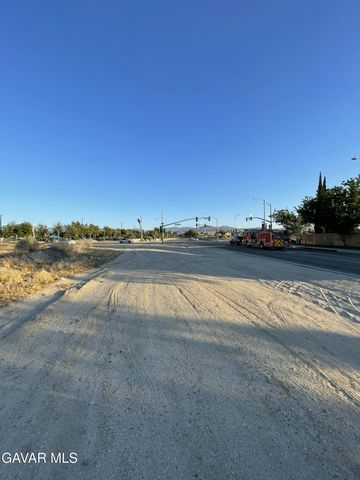 55th Ste Vic Avenue R Ste, Palmdale, CA 93550