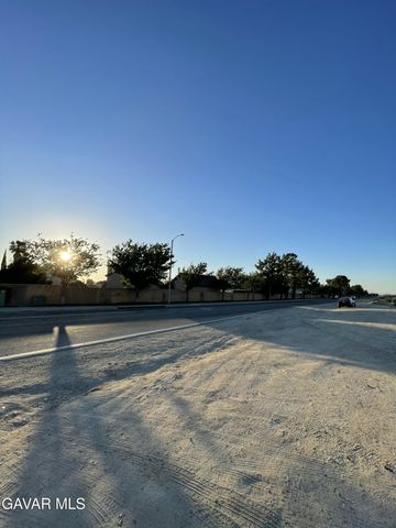 55th Ste Vic Avenue R Ste, Palmdale, CA 93550