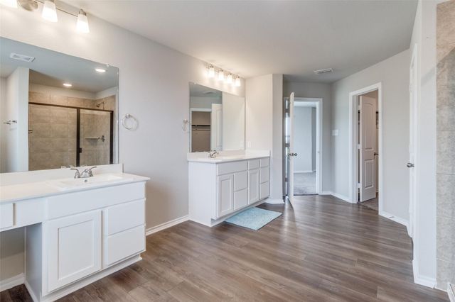 1200 Keswick Drive, Van Alstyne, TX 75495