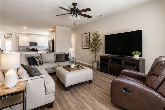 1200 Keswick Drive, Van Alstyne, TX 75495