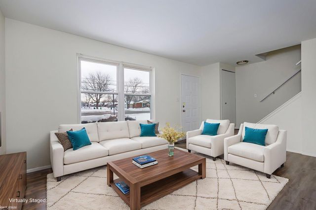 16861 E 12 Mile Rd Road, Roseville, MI 48066