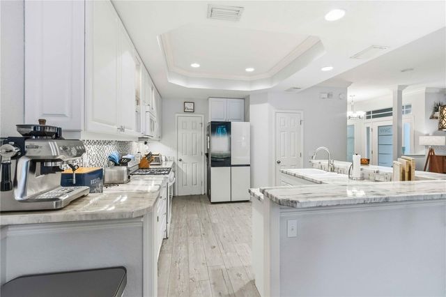 2869 BAYSHORE TRAILS DRIVE, Tampa, FL 33611