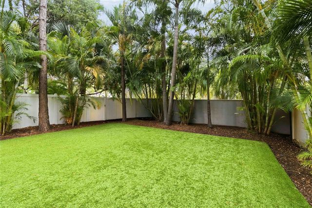 2869 BAYSHORE TRAILS DRIVE, Tampa, FL 33611