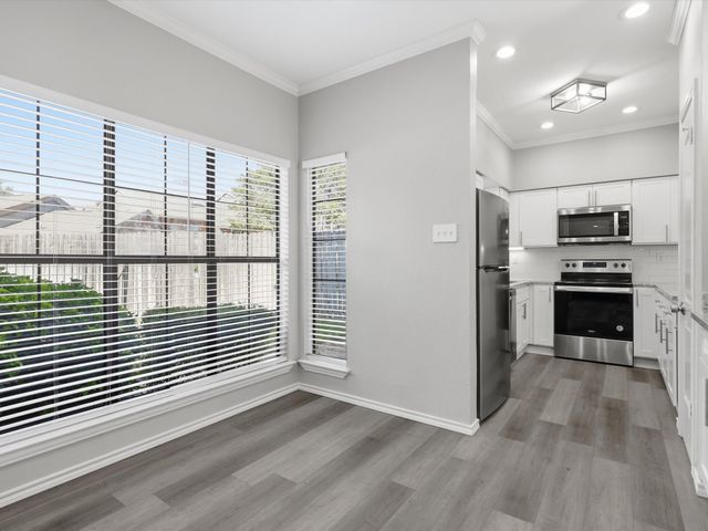 411 Pebble Way 148, Arlington, TX 76006