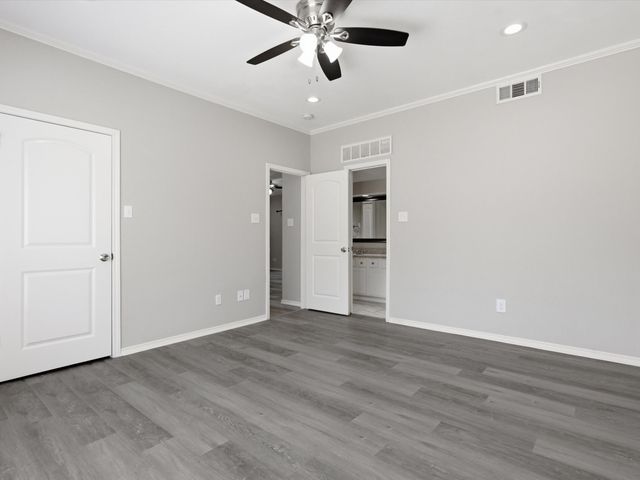 411 Pebble Way 148, Arlington, TX 76006