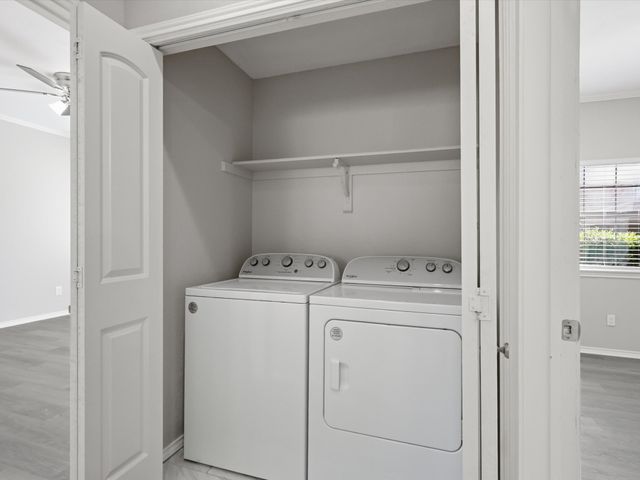 411 Pebble Way 148, Arlington, TX 76006