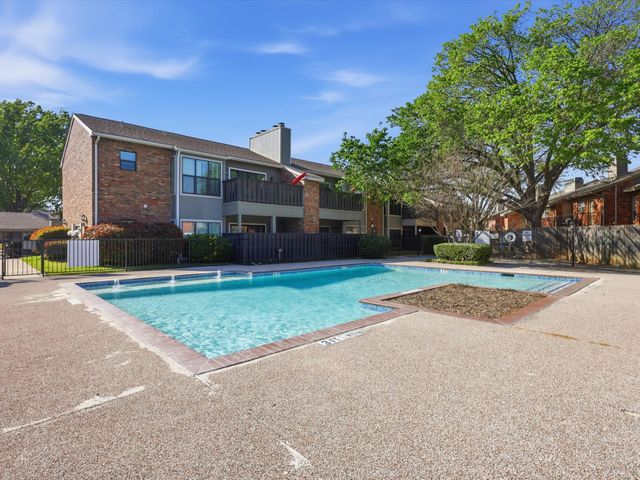 411 Pebble Way 148, Arlington, TX 76006