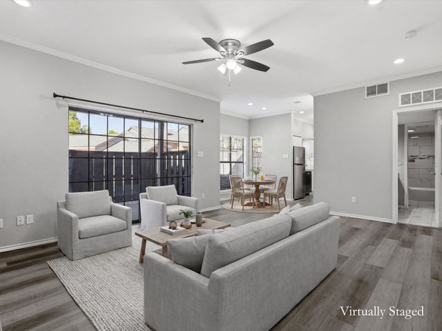 411 Pebble Way 148, Arlington, TX 76006