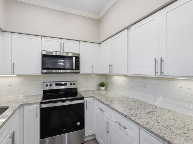 411 Pebble Way 148, Arlington, TX 76006