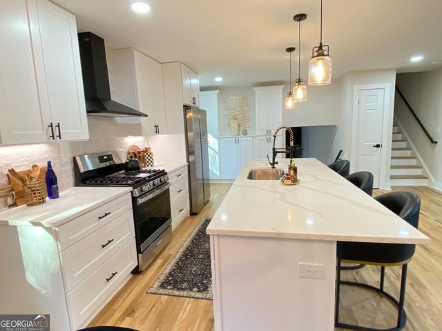 323 West Claiborne Court, Marietta, GA 30066