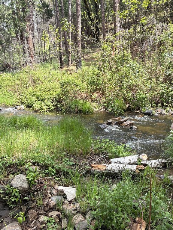 Image 1 of property listing at 39 Anderson Valley Road, Coulterville, CA 95311