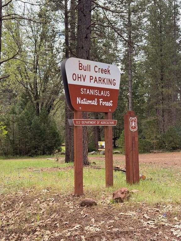 Image 32 of property listing at 39 Anderson Valley Road, Coulterville, CA 95311