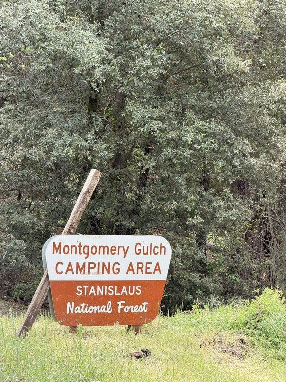 Image 34 of property listing at 39 Anderson Valley Road, Coulterville, CA 95311