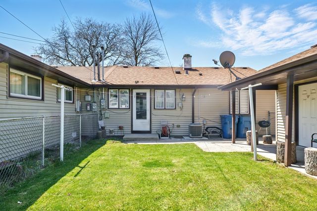 8801 S Kilbourn Avenue, Hometown, IL 60456