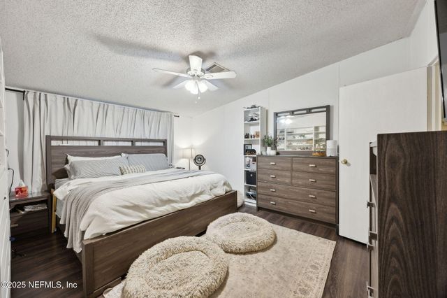 15461 DEWANNA Road, Jacksonville, FL 32218