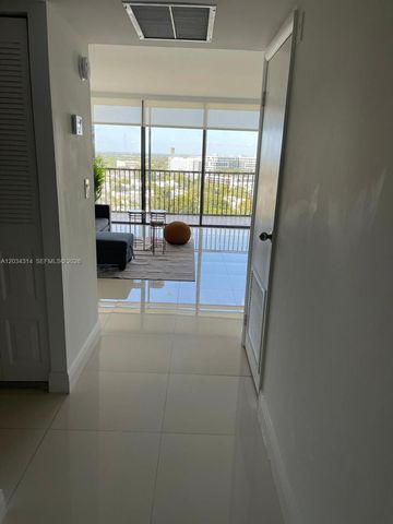 20335 W Country Club Dr 1701, Aventura, FL 33180