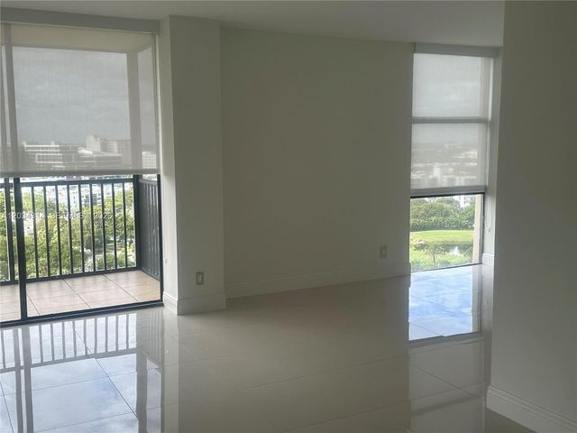 20335 W Country Club Dr 1701, Aventura, FL 33180