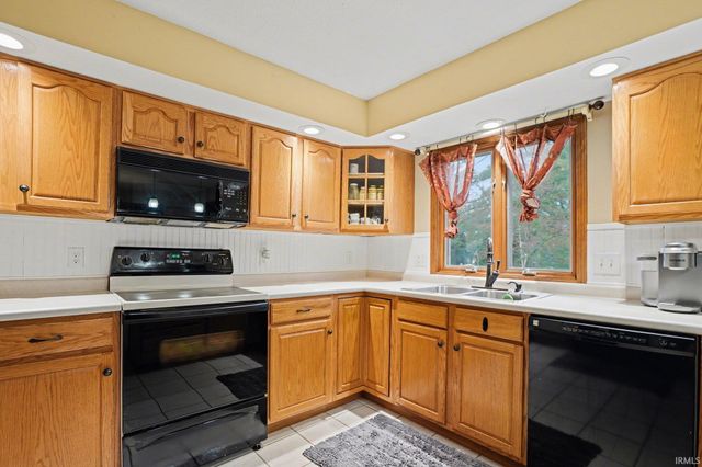 61571 Haverford Court, South Bend, IN 46614