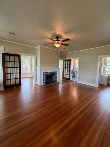 2149 Lakeshore Drive, Port Arthur, TX 77640