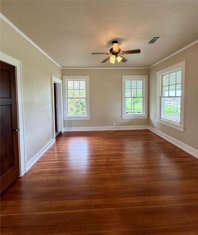 2149 Lakeshore Drive, Port Arthur, TX 77640