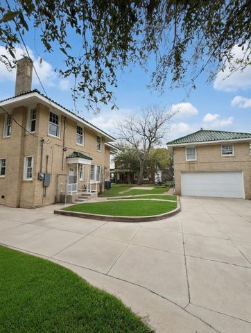 2149 Lakeshore Drive, Port Arthur, TX 77640