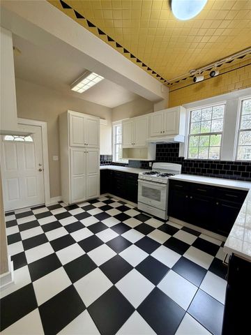 2149 Lakeshore Drive, Port Arthur, TX 77640