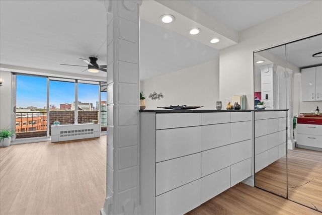 44 Washington St 1105, Brookline, MA 02445