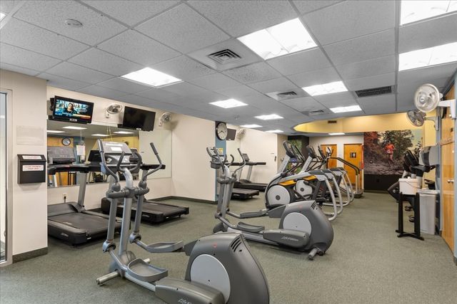 44 Washington St 1105, Brookline, MA 02445