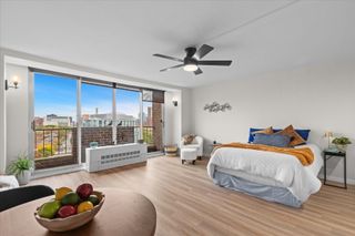 44 Washington St 1105, Brookline, MA 02445