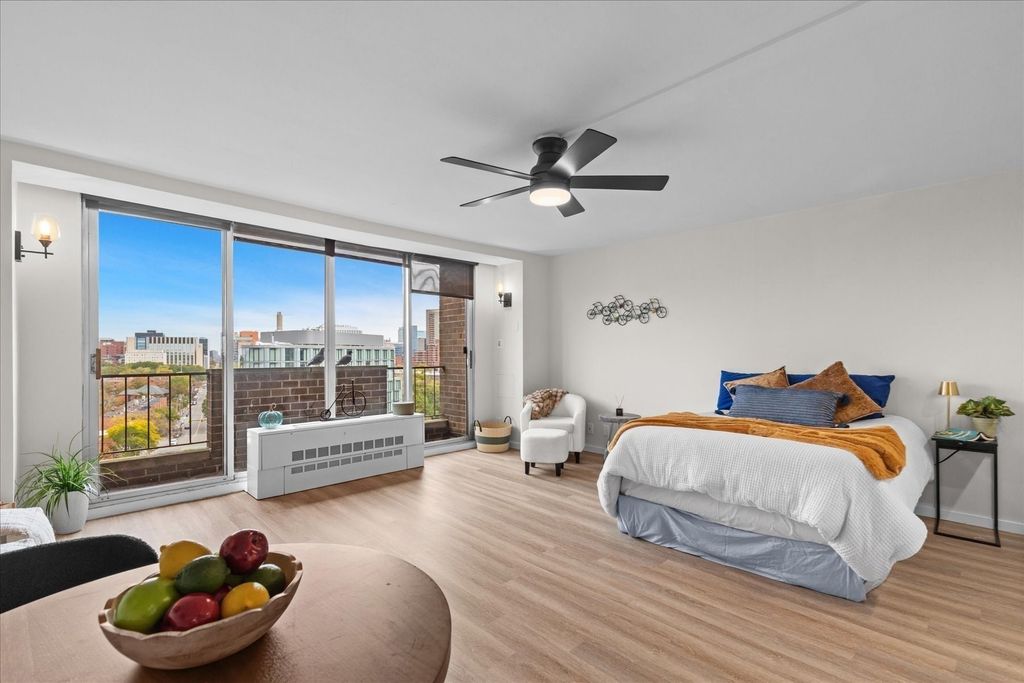 44 Washington St 1105, Brookline, MA 02445