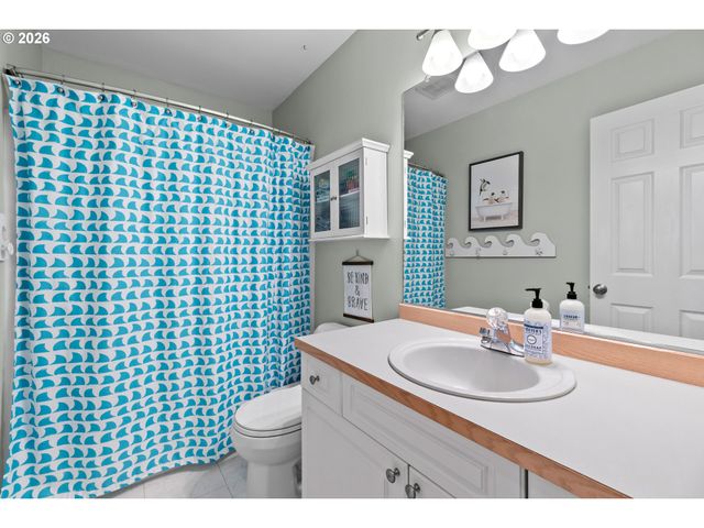 15419 Se DAFFODIL Pl, Clackamas, OR 97015