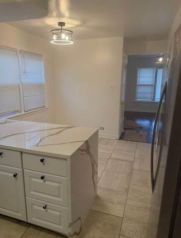 7246 S Wood Street, Chicago, IL 60636