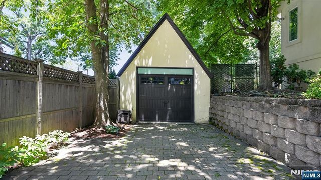 230 Satterthwaite Avenue, Nutley, NJ 07110