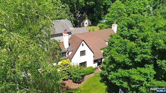 230 Satterthwaite Avenue, Nutley, NJ 07110