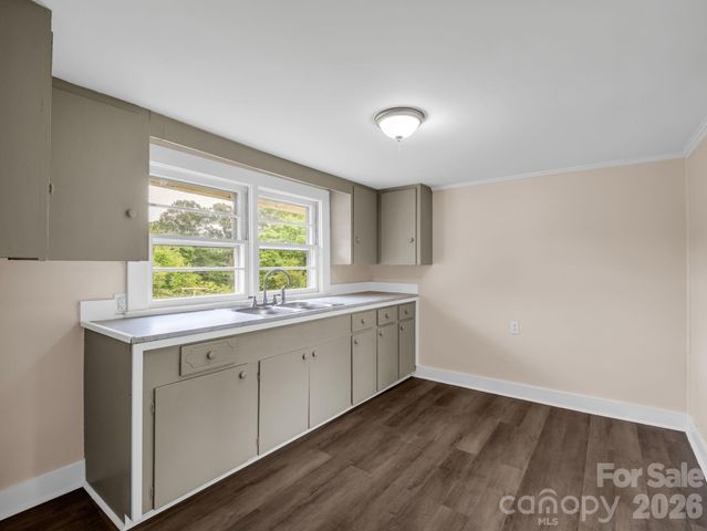 170 Dobbins Road, Ellenboro, NC 28040