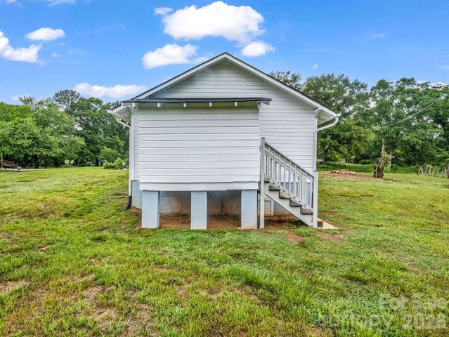 170 Dobbins Road, Ellenboro, NC 28040