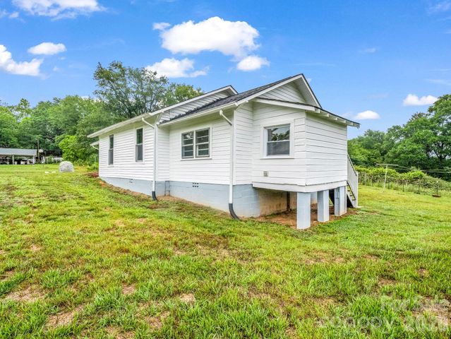 170 Dobbins Road, Ellenboro, NC 28040