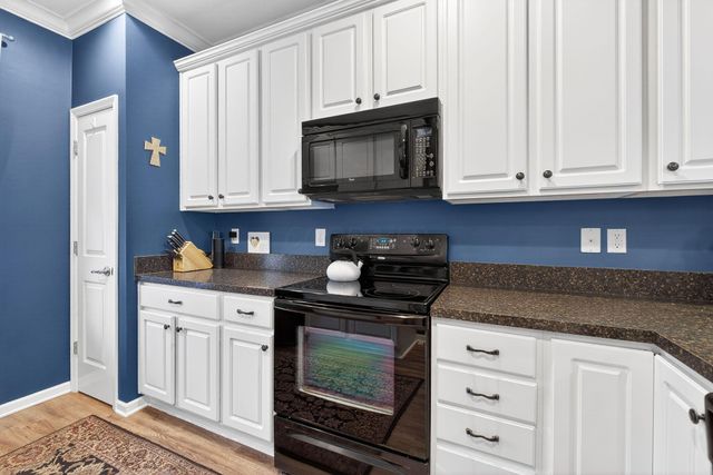 4668 Community Way, Hilliard, OH 43026