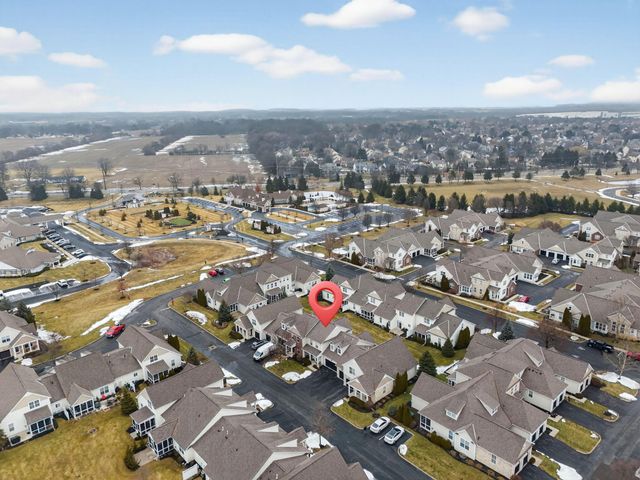 4668 Community Way, Hilliard, OH 43026