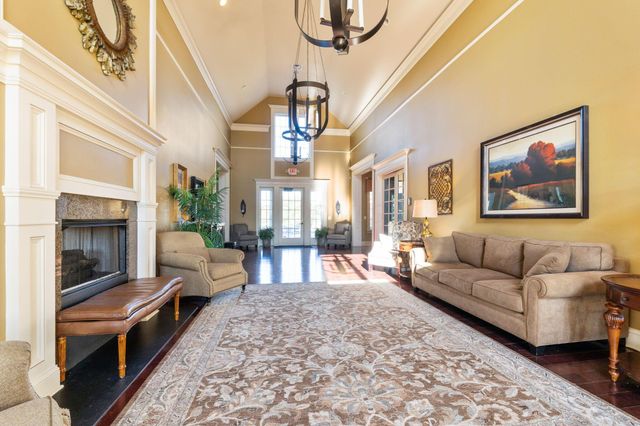 4668 Community Way, Hilliard, OH 43026