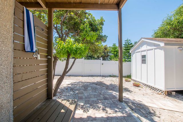 5069 Alta Vista Ave, St Augustine, FL 32080