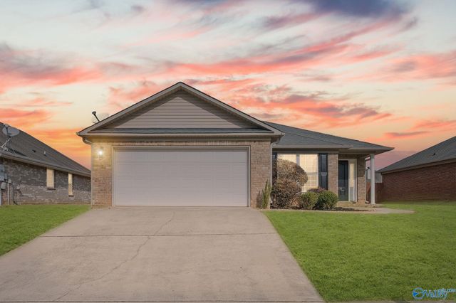 2616 Slate Drive SW, Huntsville, AL 35803