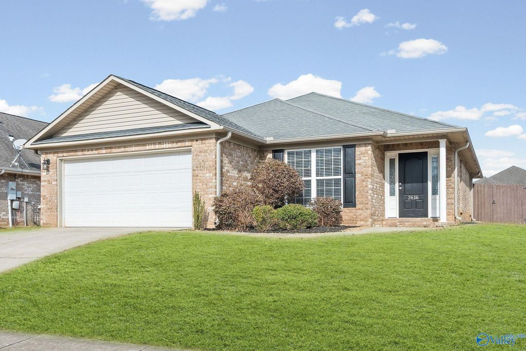 2616 Slate Drive SW, Huntsville, AL 35803