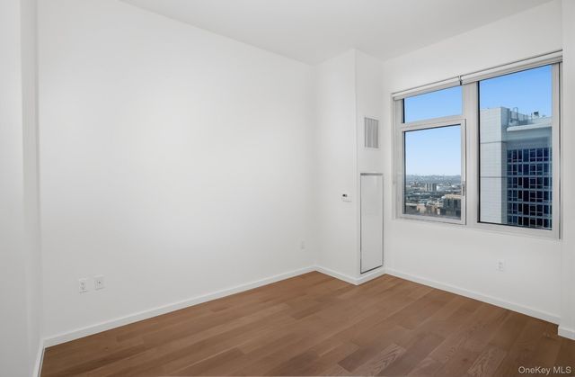 13327 39th Avenue PHC, Flushing, NY 11354