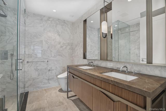 13327 39th Avenue PHC, Flushing, NY 11354