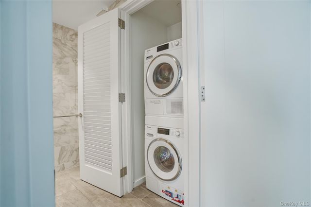 13327 39th Avenue PHC, Flushing, NY 11354