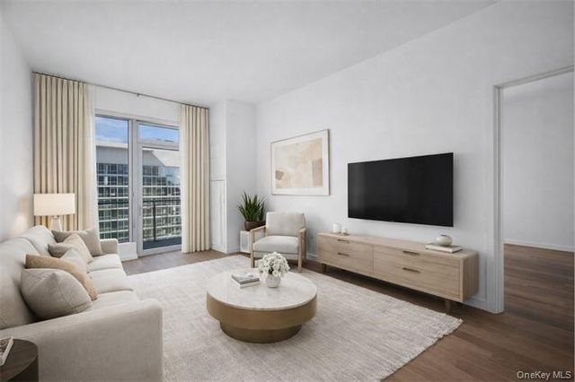 13327 39th Avenue PHC, Flushing, NY 11354