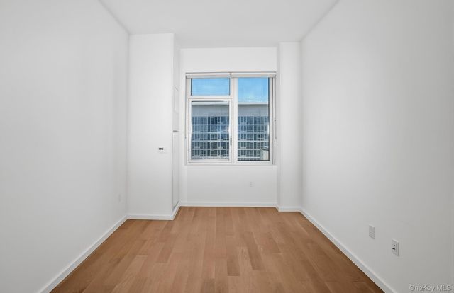 13327 39th Avenue PHC, Flushing, NY 11354