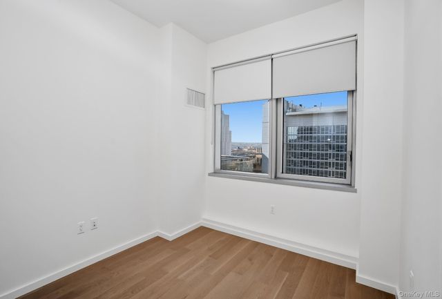 13327 39th Avenue PHC, Flushing, NY 11354